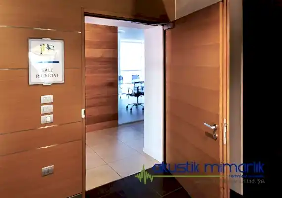Akustik Ses Geçirmez Kapı