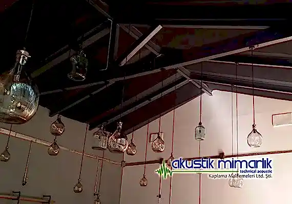 Yanmaz Akustik Düz Sünger Cafe Restaurant Ses Yalıtımı