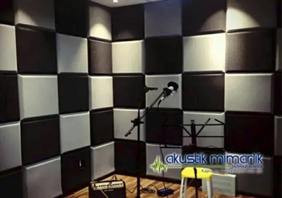 Yanmaz Akustik Düz Sünger Müzik Odası Ses Yalıtımı