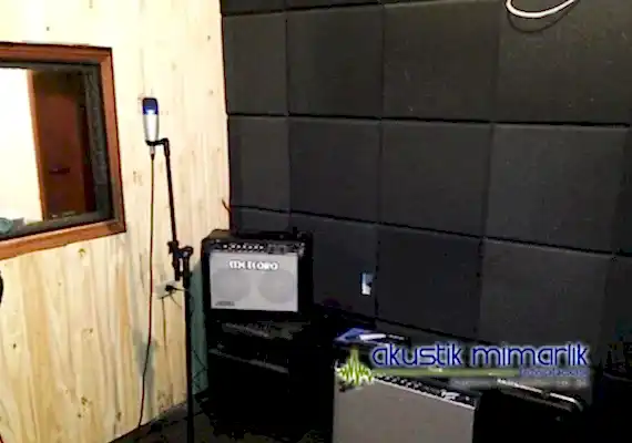 Yanmaz Akustik Düz Sünger Ses Kayıt Odası Yalıtımı