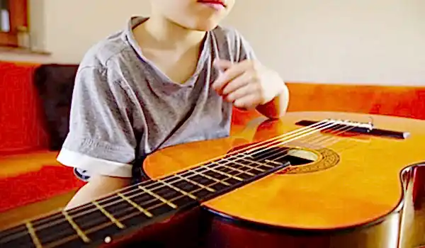 Enstrüman Bateri Gitar Keman Çalgı Odası