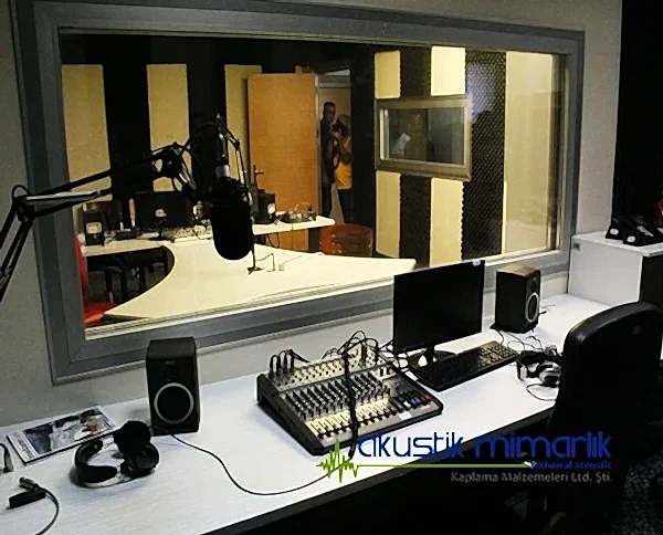 Stüdyo Reji Odası Akustik Ses Yalıtımı