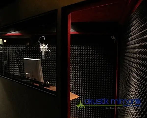 Akustik Piramit Sünger